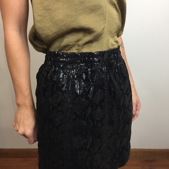 Joe Fresh Black Sequin Mini Elastic Skirt - Picture 8 of 8